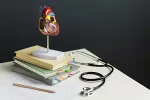 Turunkan risiko penyakit jantung dengan gaya hidup sehat.
