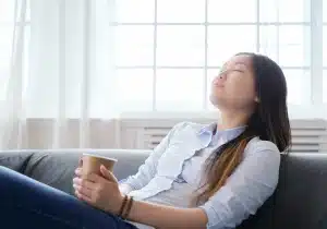 Kesehatan mental di lingkungan kerja memainkan peran penting dalam kehidupan setiap orang, terutama di lingkungan kerja.