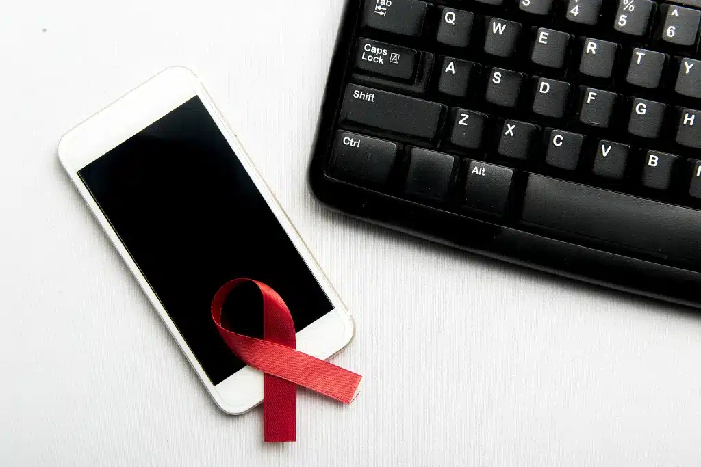 Kenali HIV/AIDS: Faktor Risiko, Pencegahan, dan Peran Perusahaan dalam Pencegahan di Lingkungan Kerja